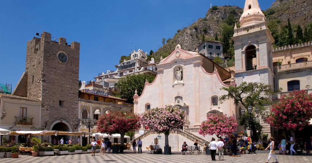 Case In Sicilia Domanda Record Taormina Resta La Star Cresce