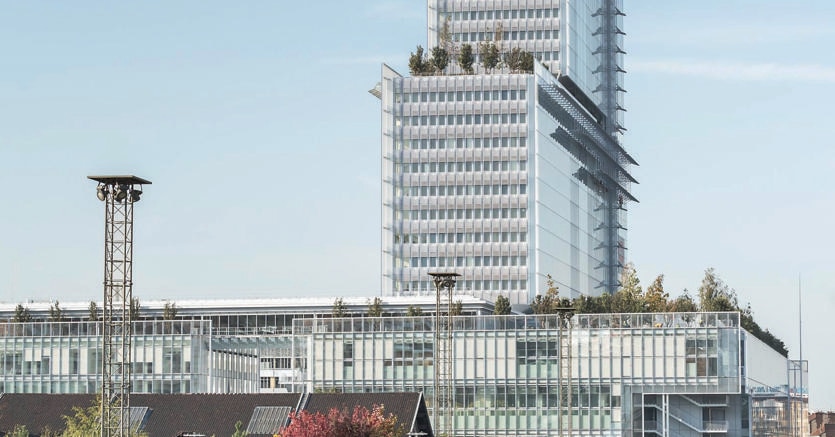 Palais de Justice, il nuovo tribunale di Parigi, alto 180 metri, costruito dall’architetto italiano Renzo Piano nel nuovo quartiere di Batignolles, nella periferia nord ovest di Parigi
