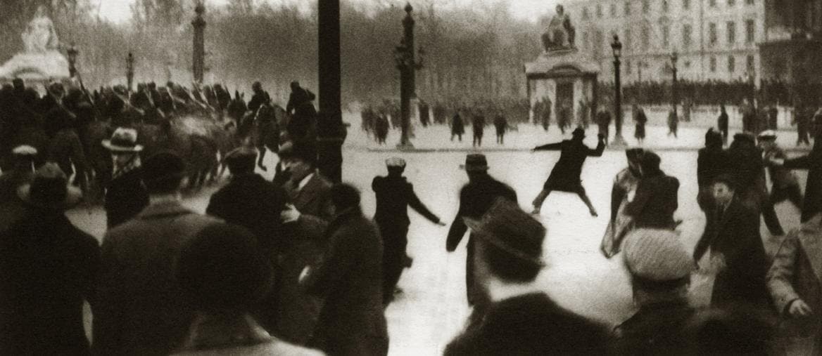 Parigi 6 febbraio 1934, gli scontri in piazza della Concordia (Afp)