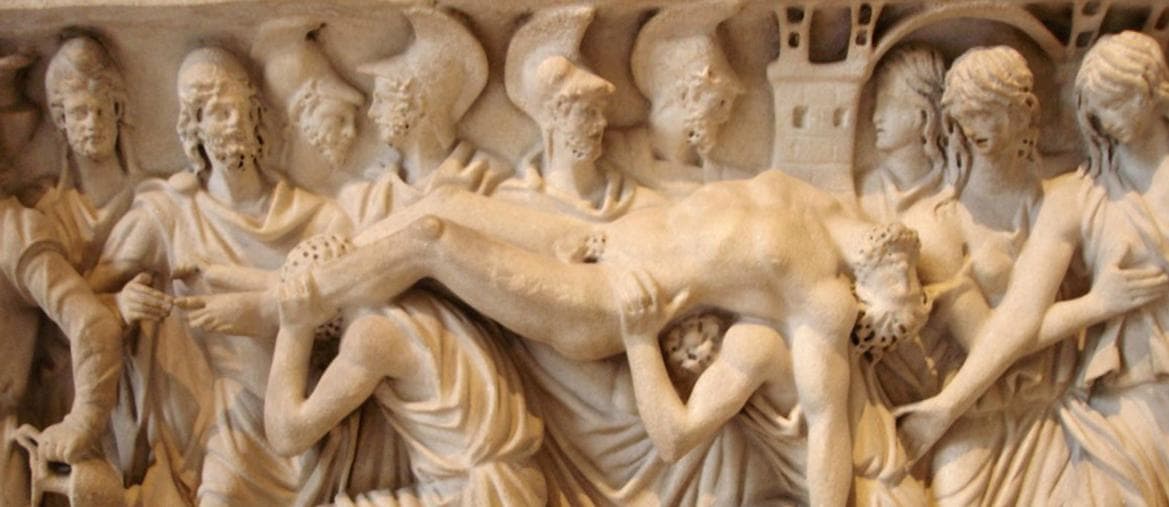 La morte  del guerriero. Il cadavere  di Ettore rientra  a Troia, particolare  di un sarcofago marmoreo romano  (180–200 d. C.)
