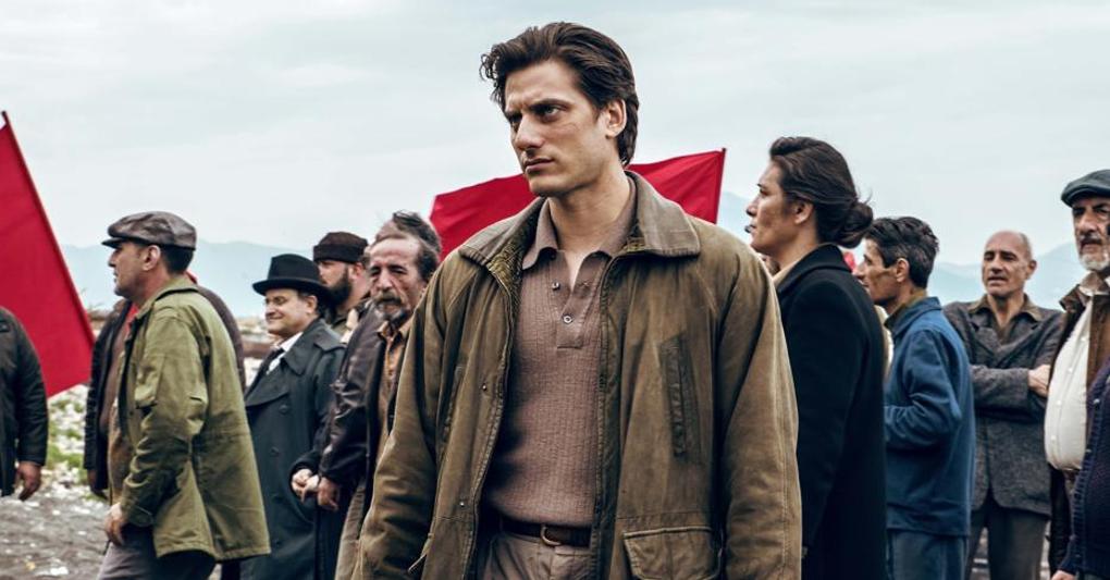 Luca Marinelli interpreta «Martin Eden», presentato alla Mostra del cinema di Venezia 