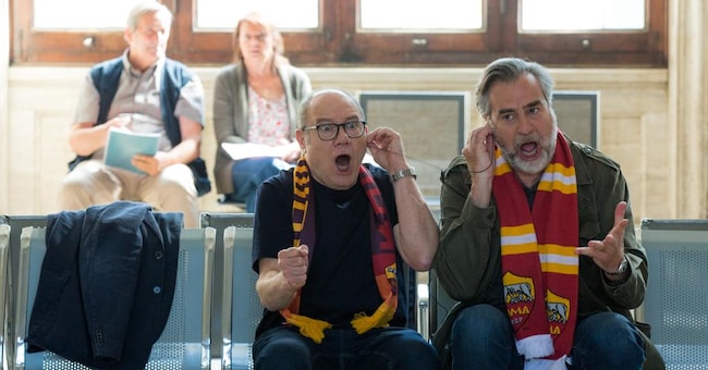  Da sinistra, Carlo Verdone e Max Tortora interpretano loro stessi in «Vita da Carlo» (© Gianfilippo De Rossi)
