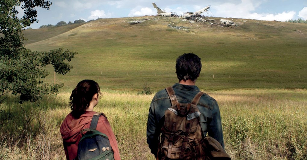  Da destra, Joel (Pedro Pascal) ed Ellie (Bella Ramsey) 