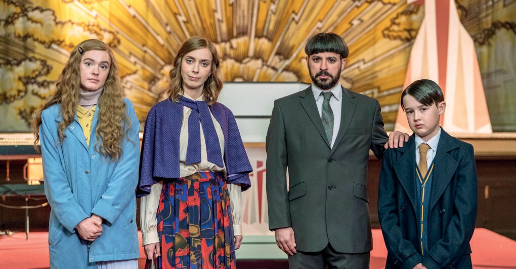  Da sinistra, Rachel (Amy James-Kelly), Fiona (Kate O’Flynn), David (Simon Bird) e Aaron (Harry Connor) 