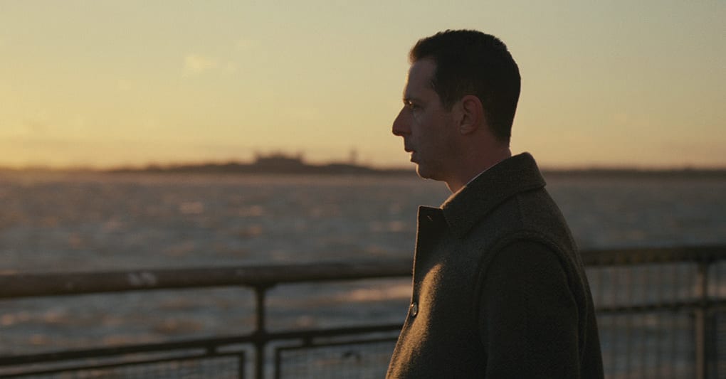 Triste, solitario y final. Jeremy Strong è Kendall Roy, uno dei figli del capofamiglia Logan 
