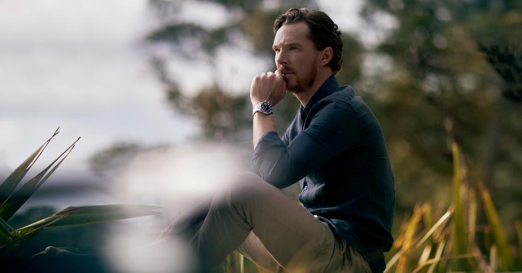 Uno degli interpreti più famosi della sua generazione, Benedict Cumberbatch, classe 1976, è il protagonista dello short film In a Breath prodotto da Jaeger-LeCoultre per il lancio dei nuovi Polaris Mariner. 