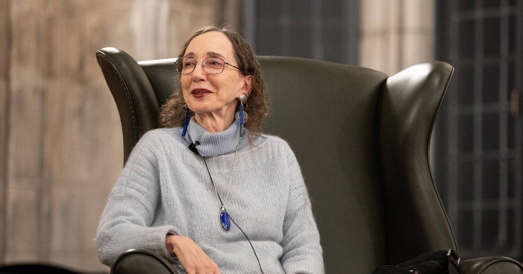Joyce Carol Oates. 
