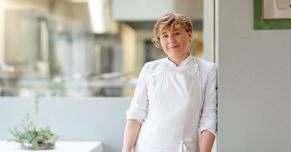 Antonia Klugmann nel suo ristorante L'Argine di Vencò, a Dolegna del Collio. 