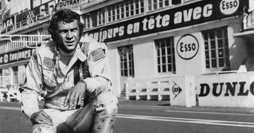 Il celebre attore Steve McQueen volle indossare la stessa tuta di Joe Siffert per interpretare il suo personaggio nel film Le 24 Ore di Le Mans del 1971. Foto MPTV images. 
