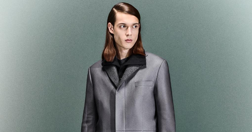 Coat in pelle, con revers in lana (3.200 €). ANESTCOLLECTIVE. Foto Elizaveta Porodina.  