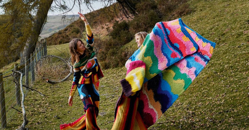 Lily e Edie Ashley. Foto Laura Bailey, Styling Cathy Kasterine. 