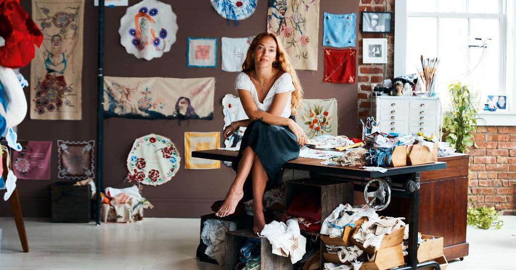 Zoë Buckman nella sua casa di New York. ©Weston Wells 