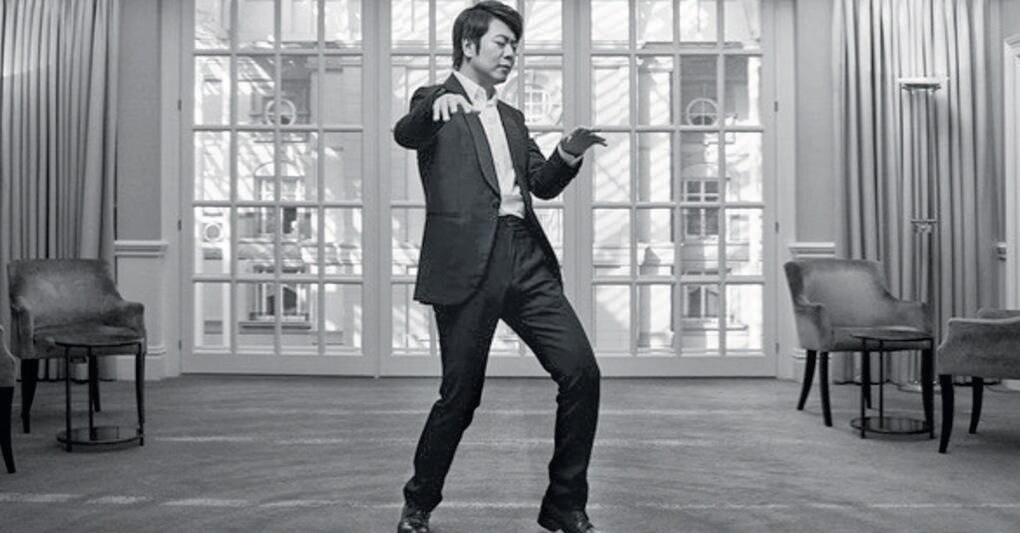 Lang Lang, a 38 anni è tra le cento persone più influenti del pianeta e gode di una considerazione da rock star internazionale  