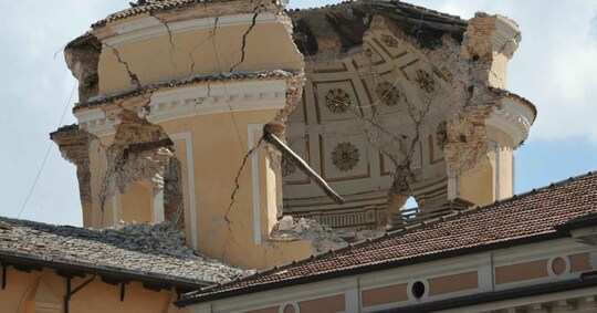 L'aquila Italia Terremoto . Sul Terremoto Incombe Il Rischio L Aquila La Burocrazia Uccide La Ricostruzione Il Sole 24 Ore