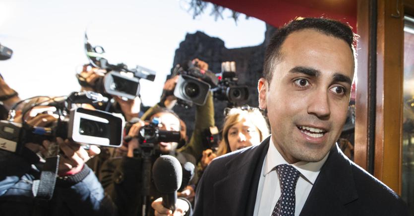 Di Maio M5s Importiamo 40 Dei Criminali Rumeni Pittella Idiozia Il Sole 24 Ore