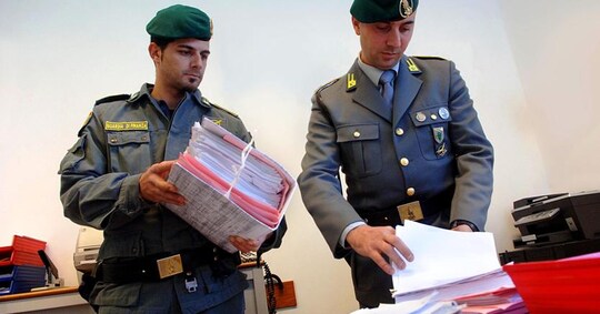 Controlli della Gdf sui sospettati per danni erariali - Il ...