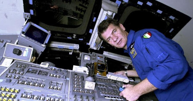 Paolo Nespoli durante un’esercitazione 