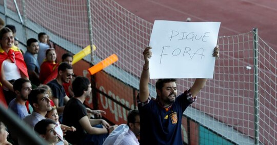 Ecco perché il caso Piqué spacca la Nazionale spagnola - Il ...