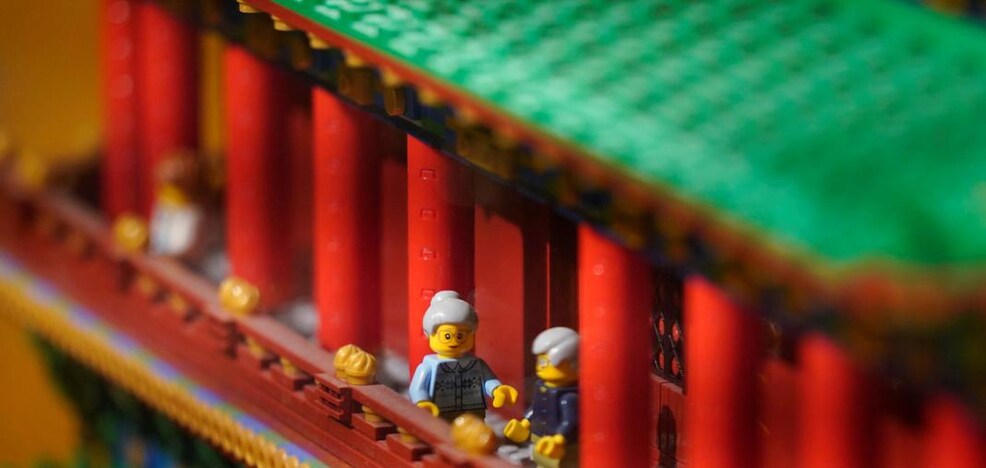 Lego, l'azienda dei record: coi mattoncini giocano 100 milioni di bambini