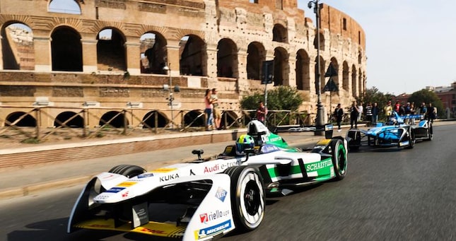 (Sam Bloxham/Formula E)