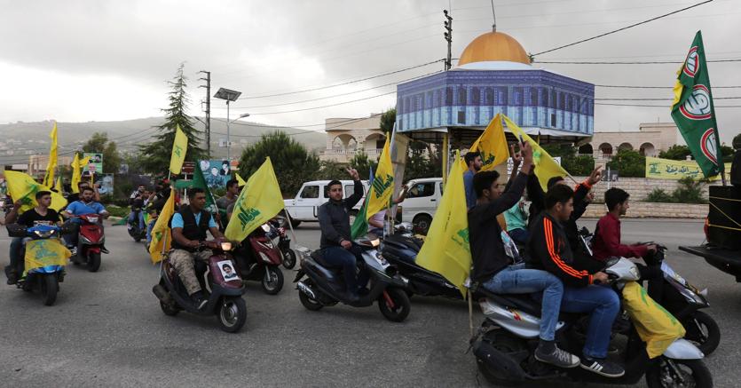 I sostenitori di Hezbollah festeggiano la vittoria elettorale in Libano