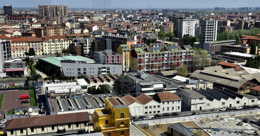 In Lombardia ora cresce anche il lavoro (Fotogramma)
