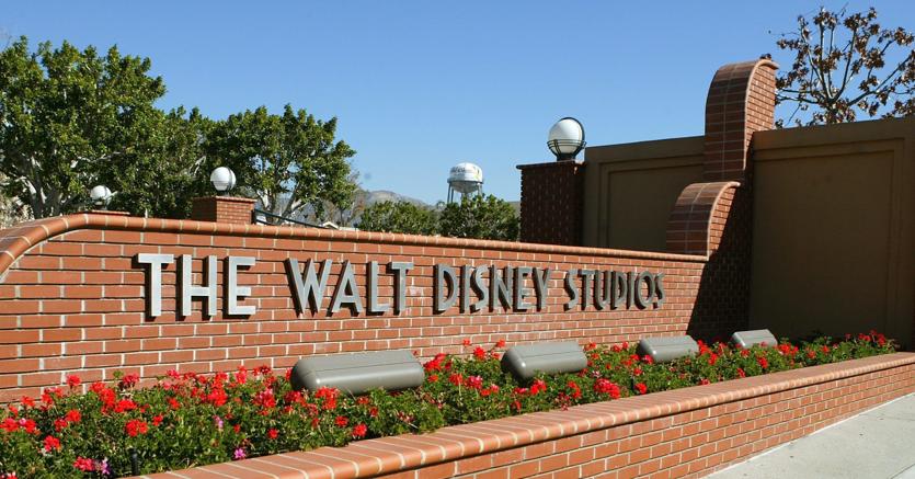 Wal Disney ha rilanciato a 38 dollari per azione l’offerta su Fox superando Comcast ANSA / BRENDAN MCDERMID / PAL