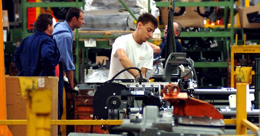 Il Pil frena, disoccupazione su Il Pil frena, disoccupazione su