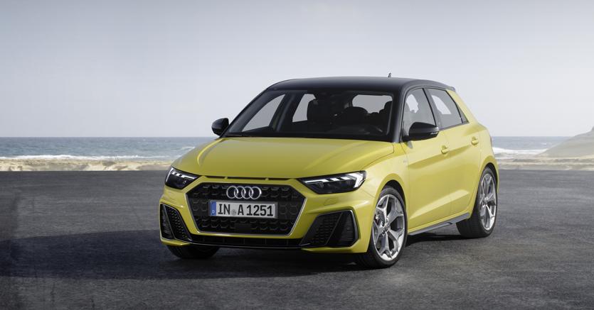 Quattro anelli. Dopo 8 anni, Audi A1 si rinnova completamente con la seconda serie. Ora lo stile è più muscoloso al pari degli ultimi modelli della casa di Ingolstadt