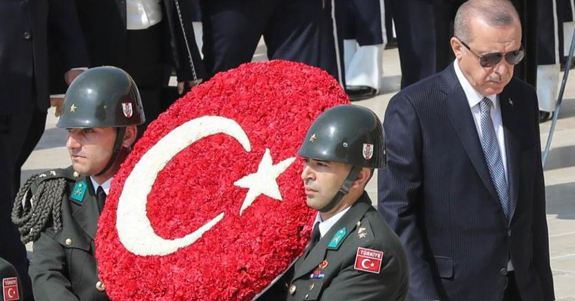 Turchia, festeggiamenti amari per Erdogan in occasione del 96esimo giorno della vittoria (Afp)