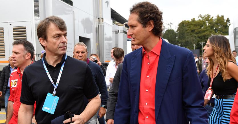 Michael Manley e John Elkann (Ansa)