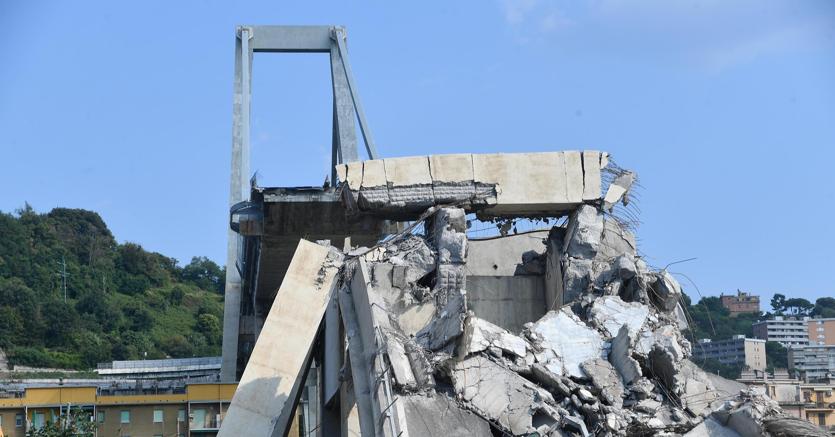 Crollo del ponte di Genova: la procura ha dato il via libera all’installazione dei sensori per il monitoraggio (Luca Zennaro - Ansa)
