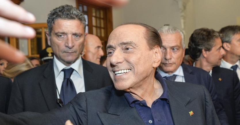 Il presidente di Forza Italia, Silvio Berlusconi, al suo arrivo alla convention azzurra “L’Italia e l’Europa che vogliamo”, organizzata da Antonio Tajani a Fiuggi (Imagoeconomica)