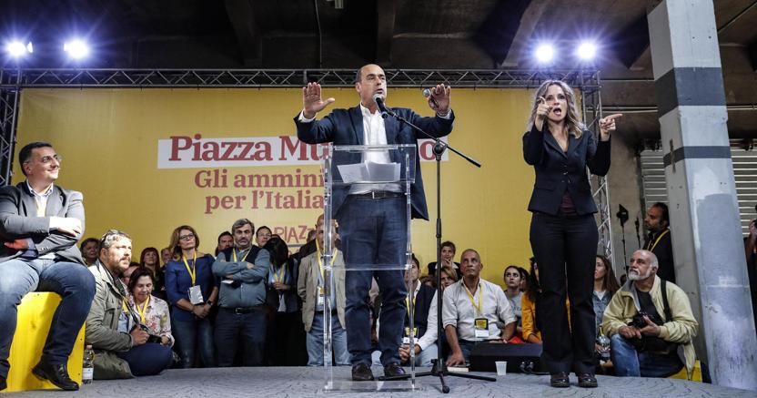 Il governatore del Lazio Nicola Zingaretti a “Piazza grande”, la kermesse organizzata a Roma alla Ex Dogana per lanciare la sua candidatura al congresso Pd (foto Ansa)