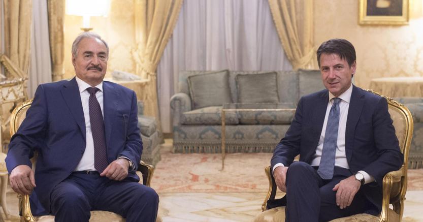 Il 28 ottobre Il premier Conte ha incontrato il generale Haftar a Palazzo Chigi  (foto Ansa) 