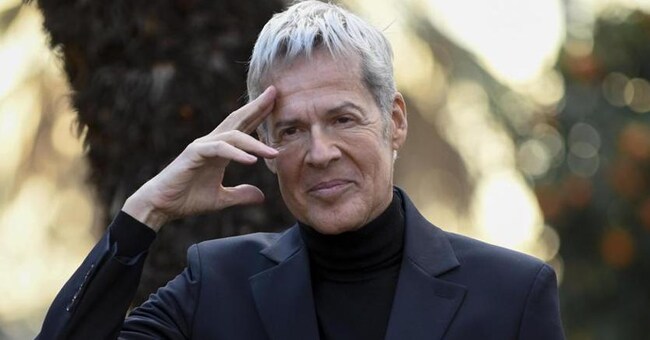 Baglioni nel mirino per le polemiche sui migranti (Ansa) 