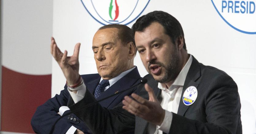 Da sinistra a destra, Silvio Berlusconi e Matteo Salvini (imagoeconomica)