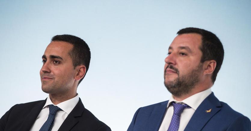Il vicepremier M5S Luigi  Di Maio (a sinistra) e quello leghista Matteo Salvini (foto Ansa)