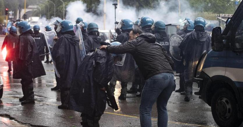 I disordini a Roma prima di Atalanta-Lazio (Ansa)