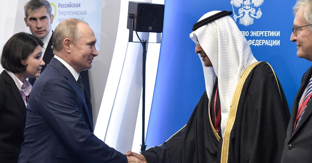 Russian Energy Week Forum: Vladimir Putin con il ministro saudita dell’Energia, Abdulaziz bin Salman 