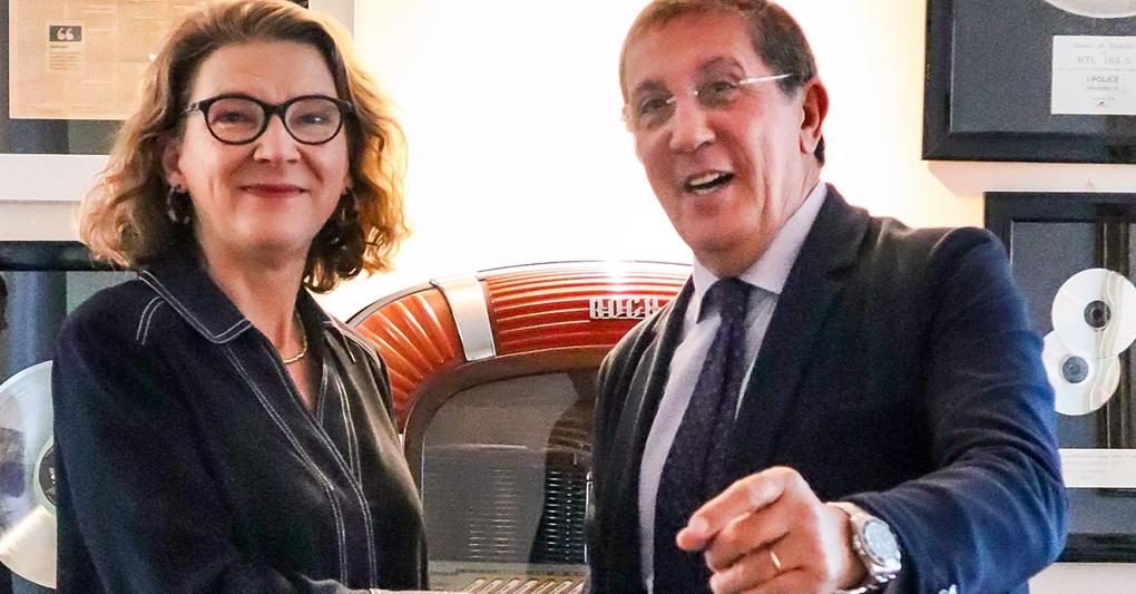 Mary Hockaday di Bbc World Service con Lorenzo Suraci, presidente di Eurodab Italia 