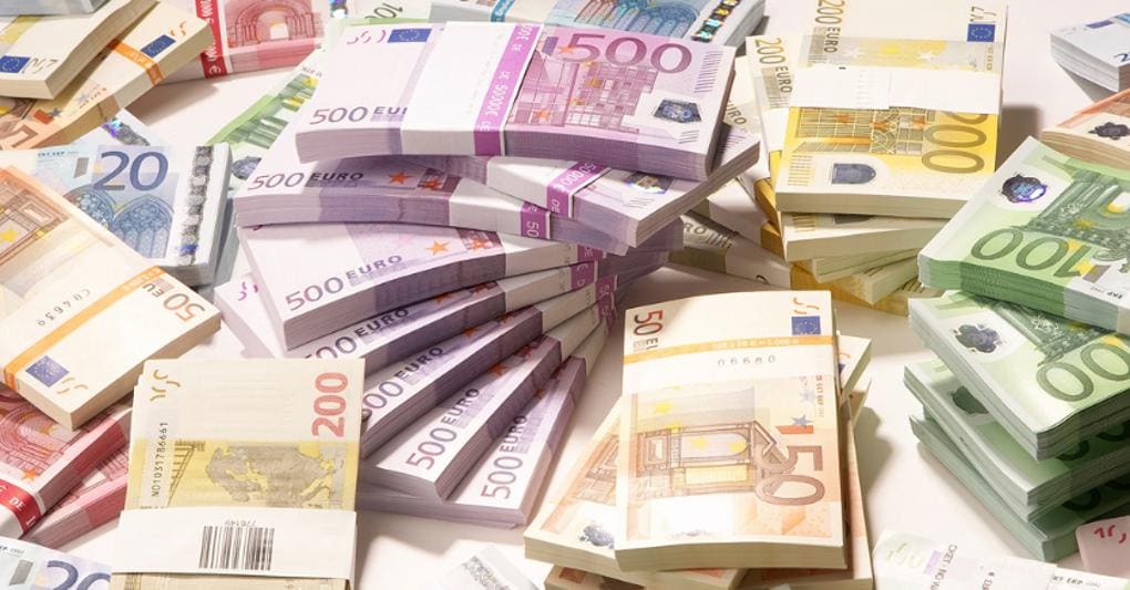 Cose che non troverai mai: 1 milione di euro la tua taglia ai saldi una  gioia una… 