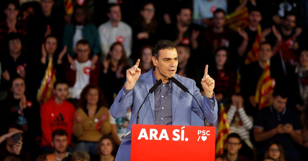 Il primo ministro spagnolo  Pedro Sanchez durante il comizio conclusivo della campagna elettorale, ieri a Barcellona( REUTERS) 