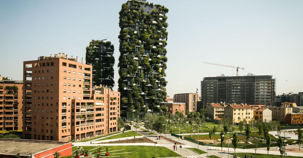 L’area di Porta Nuova con il Bosco verticale (Fotogramma) 