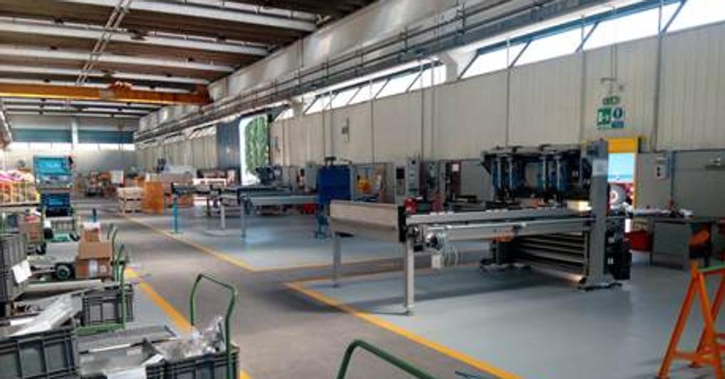 Salvagnini Industriale produce oltre 300 macchine l'anno per stoccaggio e movimentazione della lamiera 