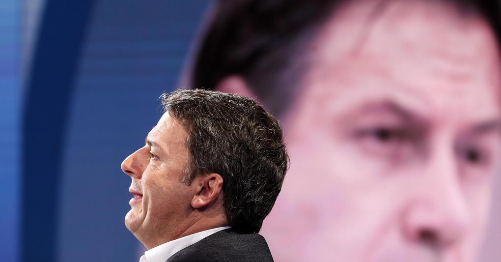 Rapporti tesi tra il leader di Italia viva Matteo Renzi e il presidente del Consiglio Giuseppe Conte (foto Ansa)  