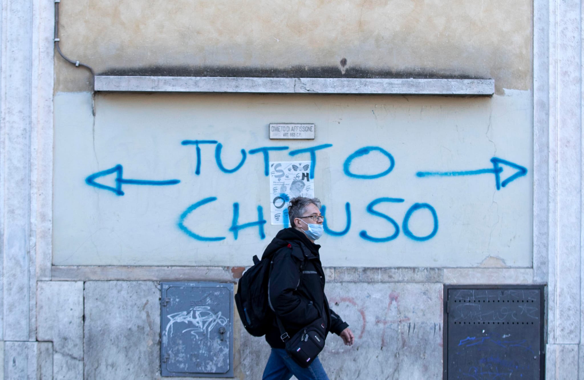 Protesta nelle carceri, un morto a Modena. Alitalia: voli sospesi ...