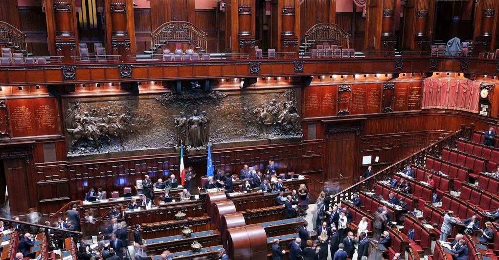 Coronavirus, l’epidemia arriva  in Parlamento 