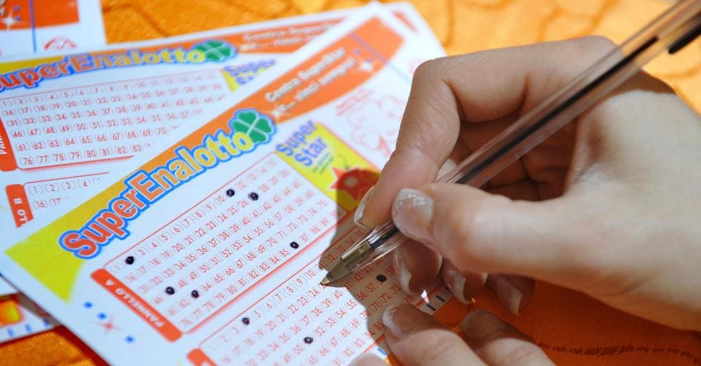 Fase2 Dal 4 Maggio Tornano Lotto E Superenalotto Il Sole 24 Ore