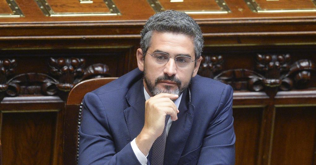 Il sottosegretario di Stato alla Presidenza del Consiglio dei ministri Riccardo Fraccaro (imagoeconomica) 